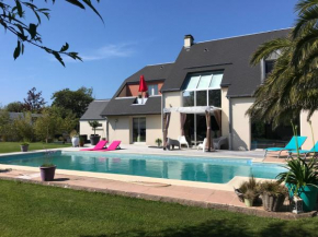 Belle villa bord de mer avec piscine